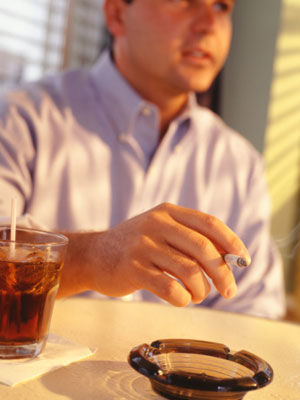 烟未灭即丢的男人自控力不强