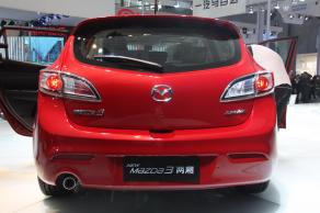 Mazda3两厢