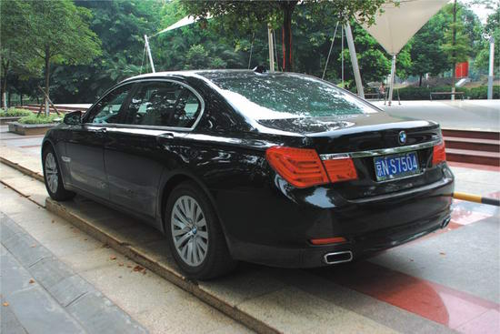 喜欢不需要理由--试驾宝马750li
