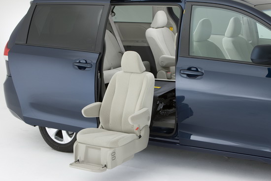 2011Sienna Auto Access Seat