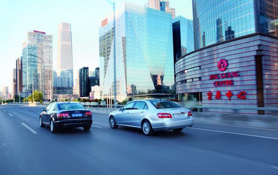 һ���µ�A6L3.0T �� ��������E300L 
