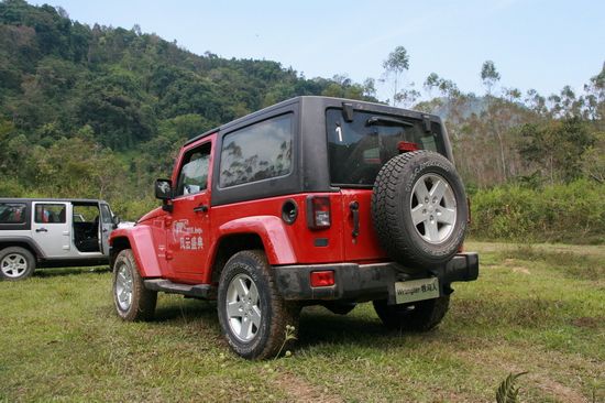 Լ2011Jeep