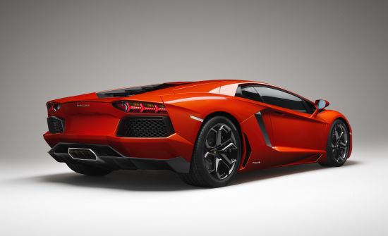 ¿콢Aventador LP 700-4