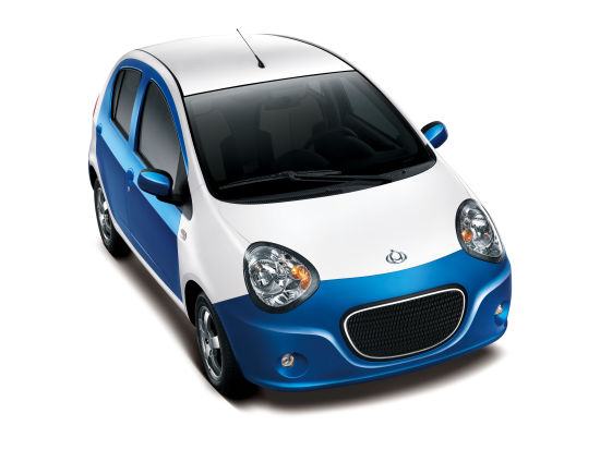 首款网络专供车双色熊猫上市 售5.98-6.98万