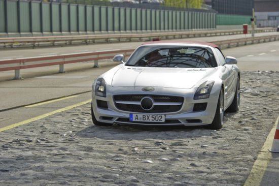 2012SLS AMGܳͼ ˸׷