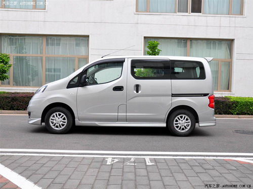 NV200