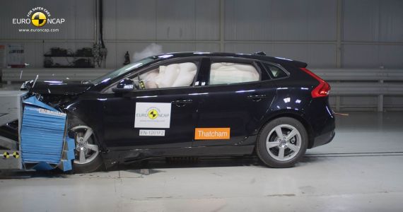 Volvo V40 EuroNCAP 2012