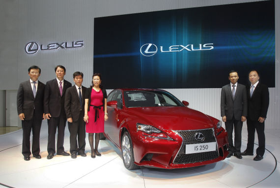 LEXUS׿˹۰ĳչ쵼Ӱ