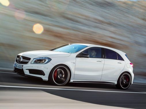 Mercedes-Benz A45 AMG 01