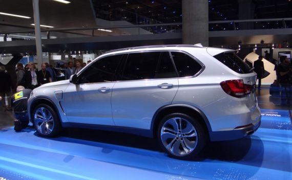 Concept X5 eDrive 7