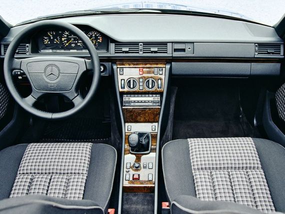 1992 Mercedes-Benz 300 CE