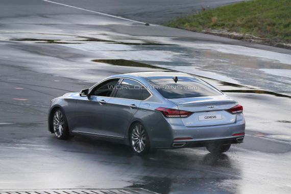 Hyundai Genesis Spy 05