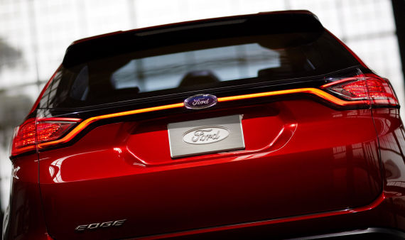 FordEdgeConcept_19_HR