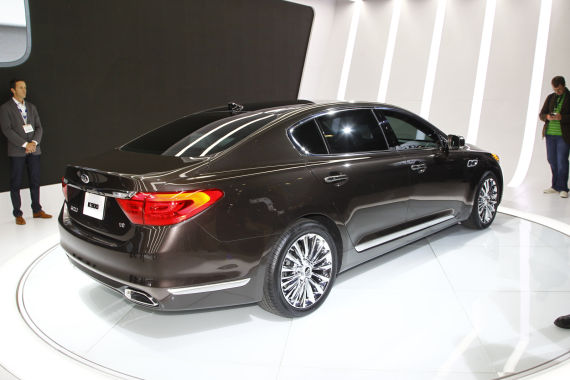 Kia K9 03