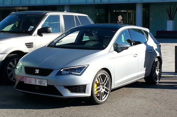 Seat Leon Cupra R Spy 01