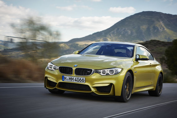 BMW M4 04