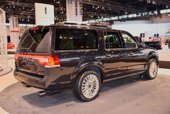 Lincoln Navigator 02