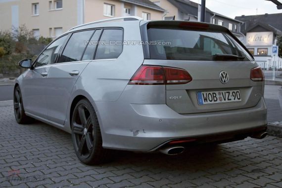 Volkswagen Golf R Estate Spy 02