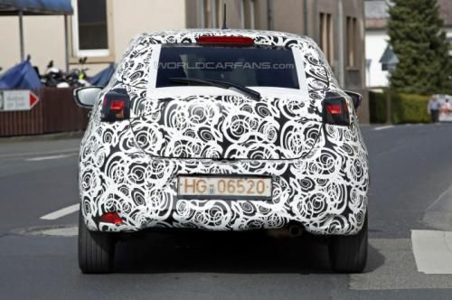 2015 Mazda2 spy photo _08