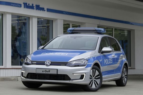 Volkswagen e-Golf Police Car 02