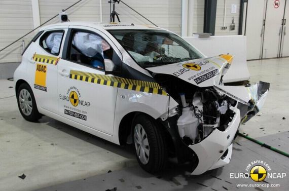 Toyota Aygo EuroNCAP 04