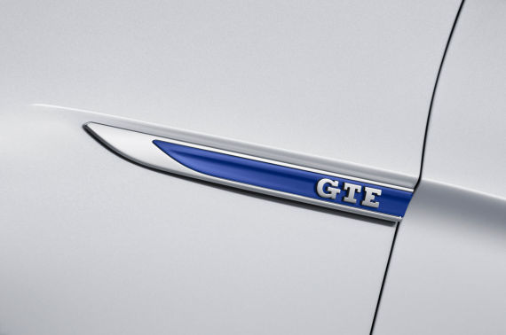 Volkswagen Passat GTE 11
