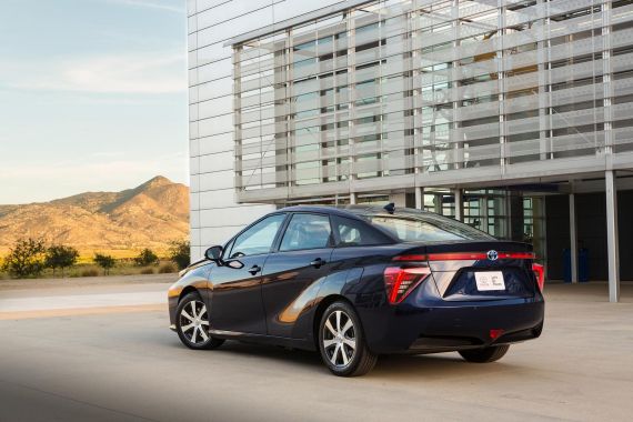 Toyota Mirai FCV 02