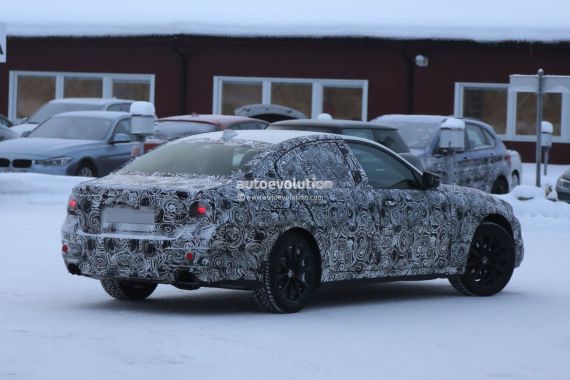 BMW 5-series plug-in hybrid spy 07