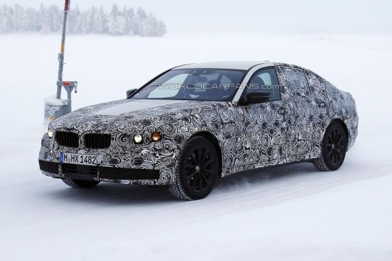 BMW 5-Series Plug-in Hybrid Spy