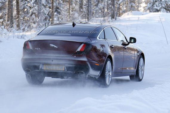 Jaguar XJ facelift spy 04