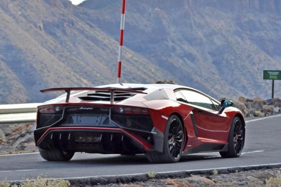 lamborghini Aventador SV spy 09