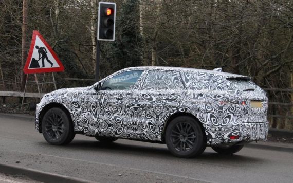 Jaguar F-Pace Spy 04