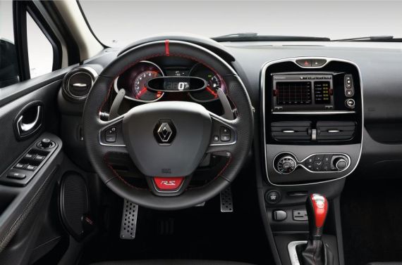 Renault Clio 220 Trophy 12