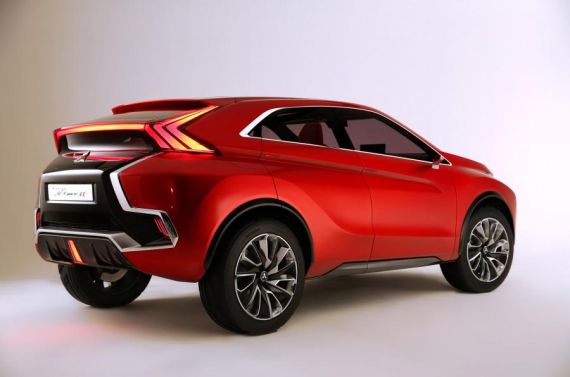 Mitsubishi XR-PHEV II concept 10