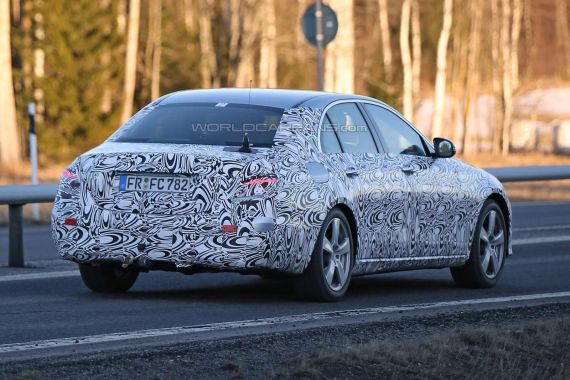 Mercedes-Benz E-Class Spy 02