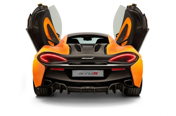 McLaren 570S Coupe 05