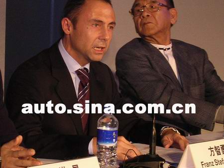 �����������ܲ÷����£�����BMW3�ñ�������(ͼ)