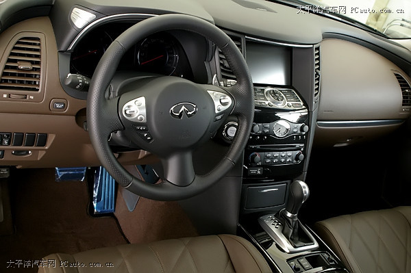 钢铁猛兽英菲尼迪旗舰fx50s到店实拍