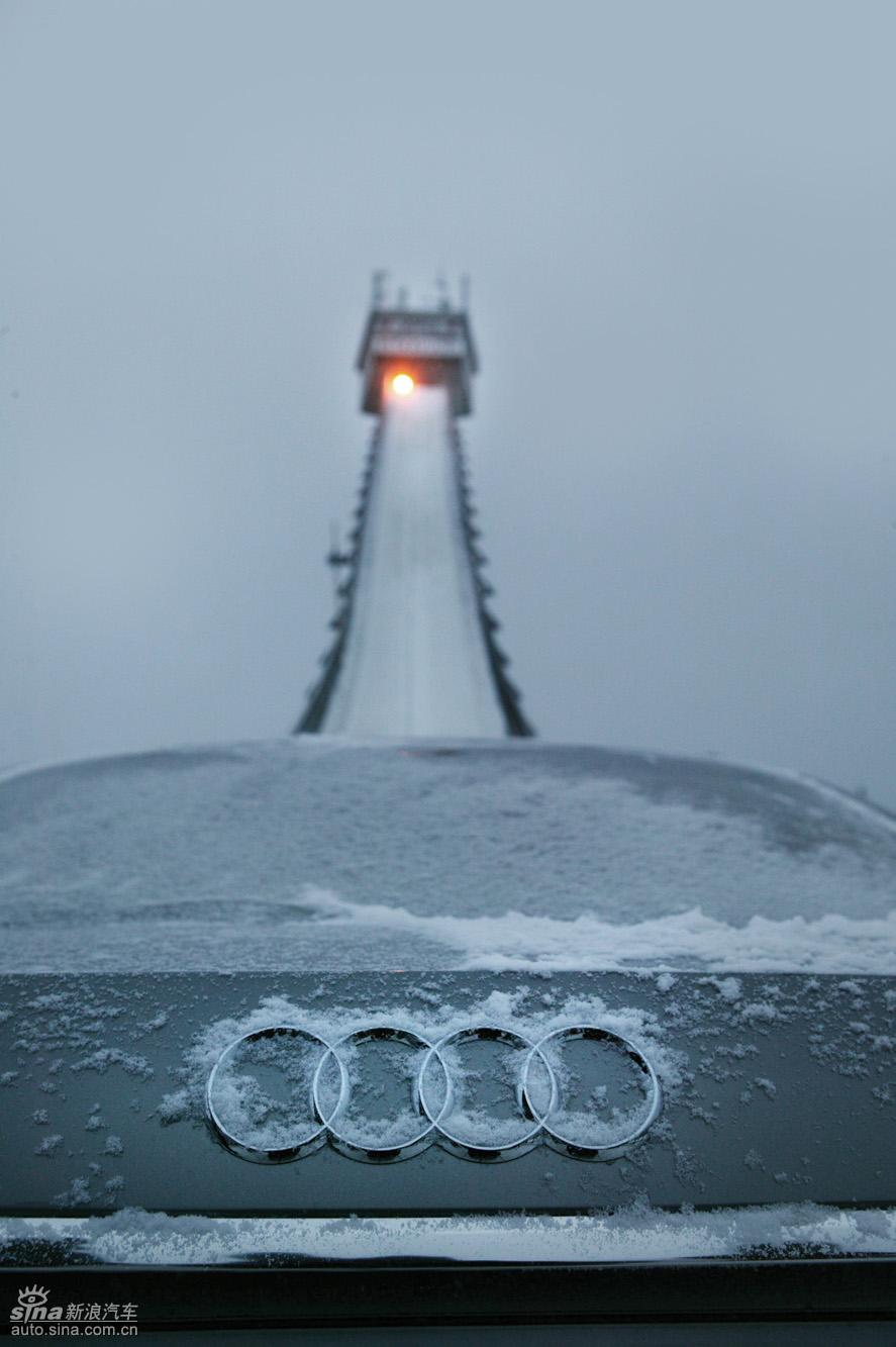 2 quattro 在芬兰开普拉市的滑雪跳台脚下准备爬坡; 奥迪a6 4.