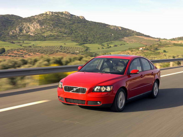 VOLVO S40