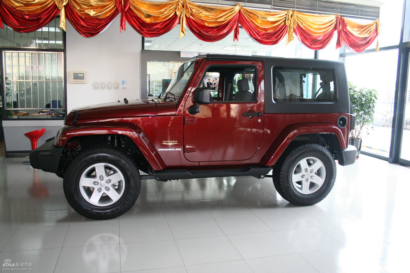 全新两门版jeep牧马人是继2008年3月12日四门版jeep牧马人上市后推出