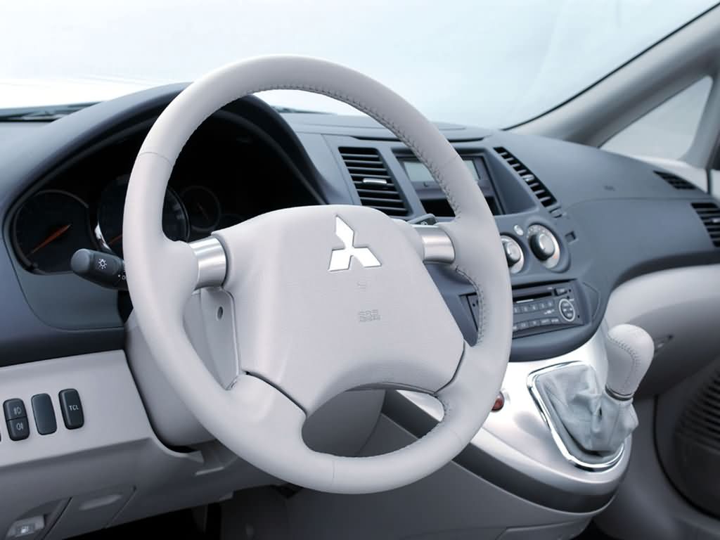 三菱Grandis(格蓝迪)