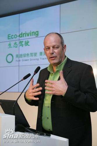 �µ���ɫ��ʻ��ݼӢѵ��Ӫ