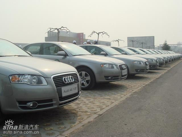 �µ���ɫ��ʻ-ݼӢѵ��Ӫ