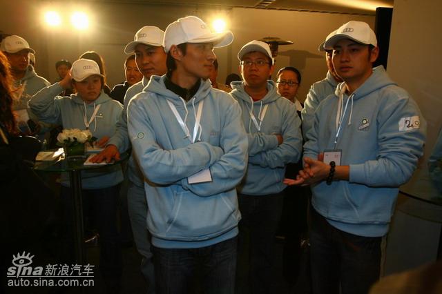 �µ���ɫ��ʻ��ݼӢѵ��Ӫ