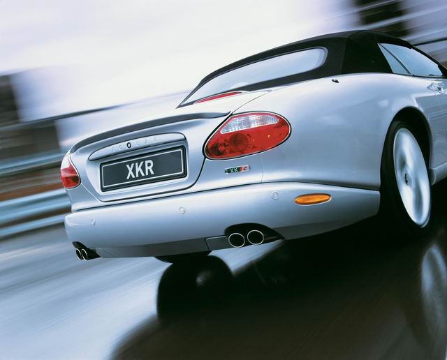 Jaguar XK2004