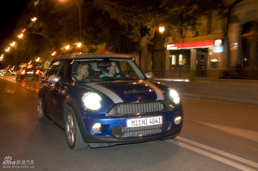 ɫMINI Clubman