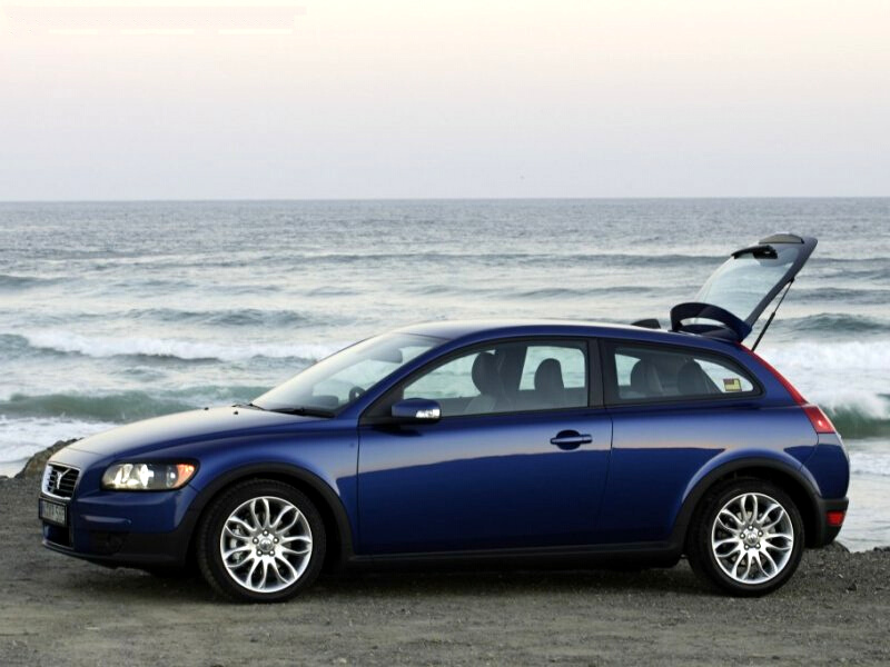 VOLVO C30