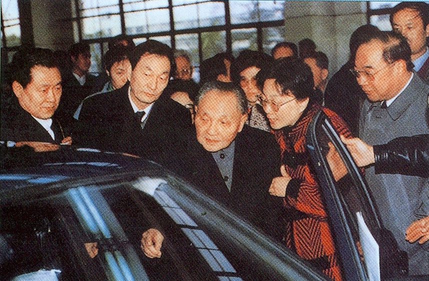 1991年邓小平视察上海大众_图片_新浪汽车_新浪网