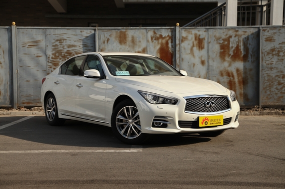 2015ӢQ50L 2.0TԶ